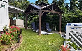 Hilo Bay Oceanfront Bed And Breakfast
